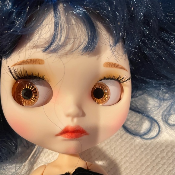 Custom Blythe Doll - Picture 2 of 7